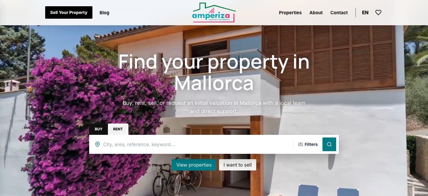 Página de inicio del sitio de Amperiza, con la búsqueda de propiedades sobre una vivienda de Mallorca